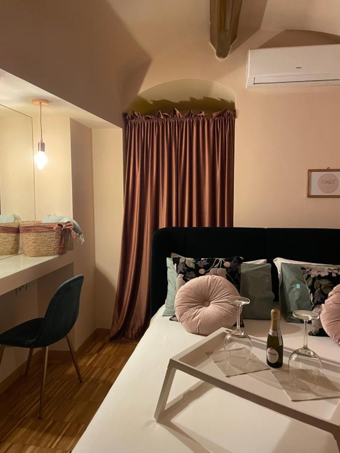 Rose Apartment Terlizzi Bagian luar foto