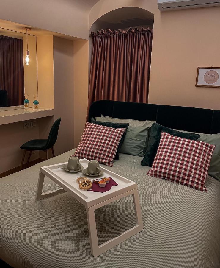 Rose Apartment Terlizzi Bagian luar foto